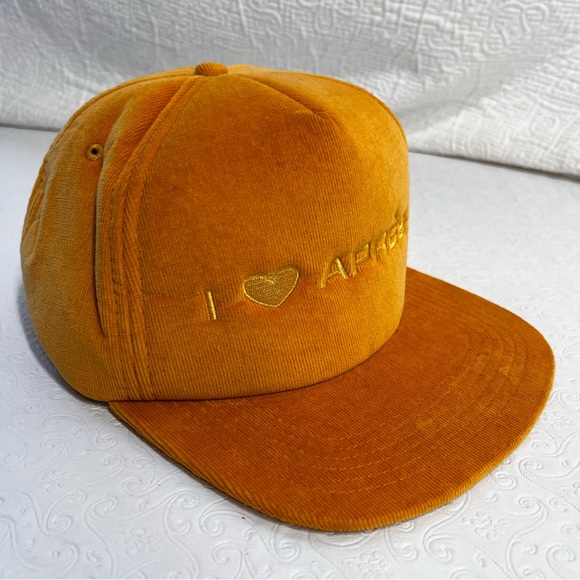 Flylow Tan Pinwale Corduroy Hat Ball Cap Snap Back Brim I Love Apres Ski Themed - Picture 1 of 16